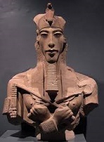 Egyptian Pharaoh Akhenaten (-1384 to -1334)