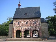 Lorsch Abbey, 800