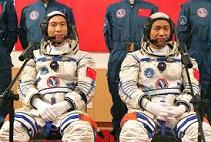 Shenzhou 6 Crew, 2005