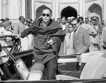 Dalai Lama Tenzin Gyatso (1935-)